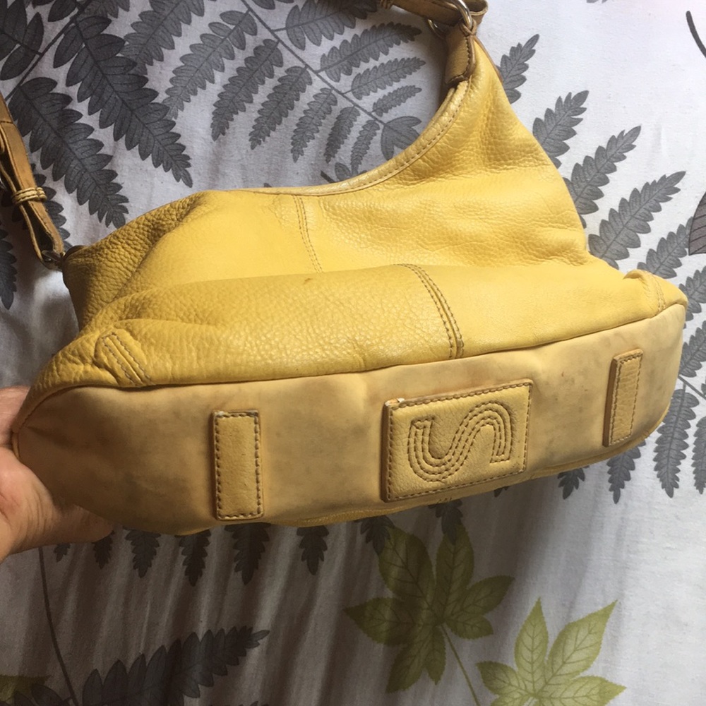 💛“The Sak” hobo in vibrant yellow. 💛 - Picture 7 of 17